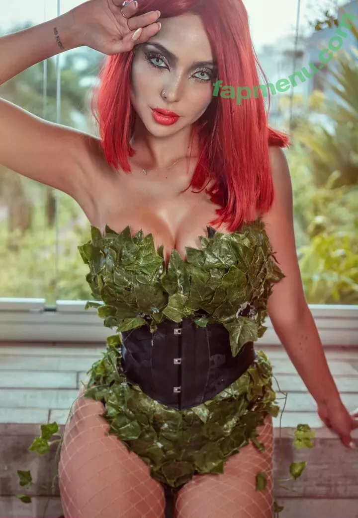 Nyvi Estephan nude photo #0955 (Discussão / nyviestephan)