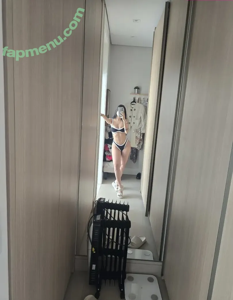 Nyvi Estephan nude photo #1137 (Discussão / nyvi_estephan / nyviestephan)