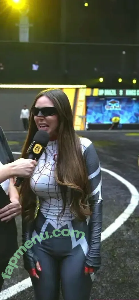 Nyvi Estephan nude photo #1182 (Discussão / nyvi_estephan / nyviestephan)