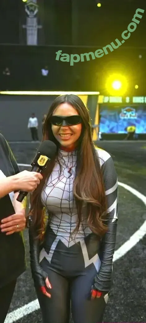 Nyvi Estephan nude photo #1183 (Discussão / nyvi_estephan / nyviestephan)