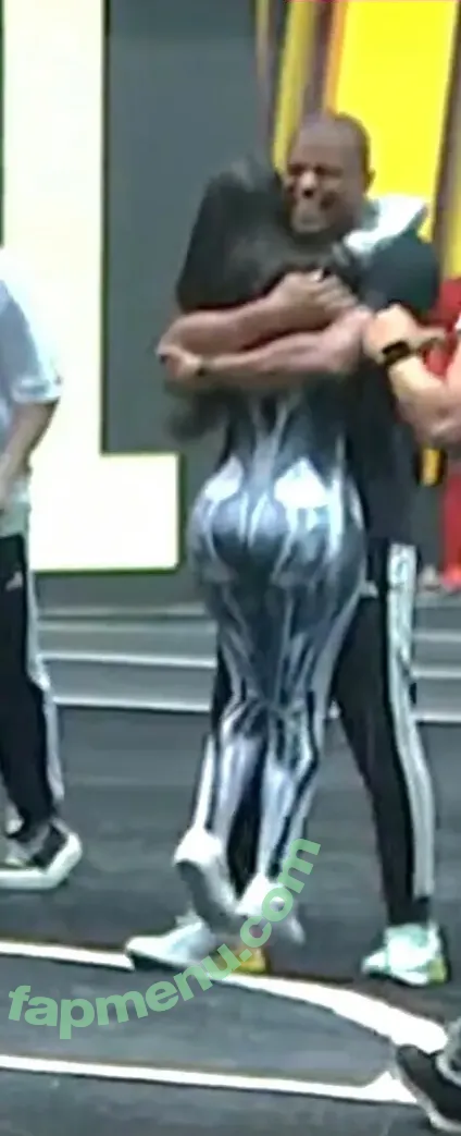 Nyvi Estephan nude photo #1198 (Discussão / nyvi_estephan / nyviestephan)