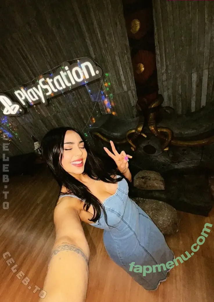 Nyvi Estephan nude photo #1228 (Discussão / nyvi_estephan / nyviestephan)