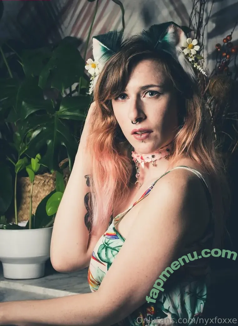 nyxfoxxe nude photo #0009 (nyxfoxxe)