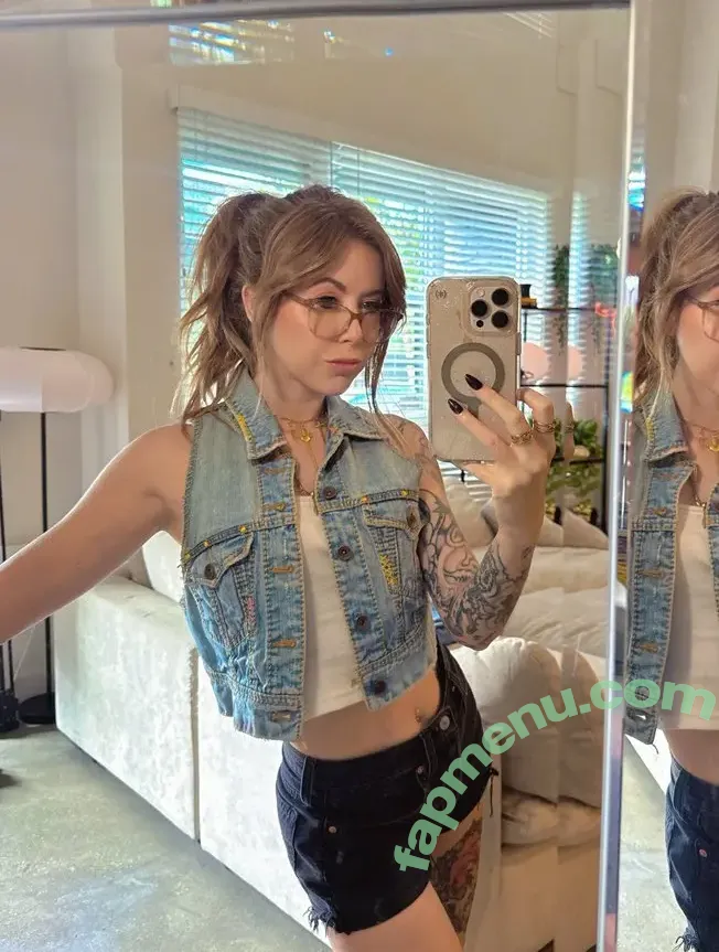 Nyybeats nude photo #0193 (Nyybeats)