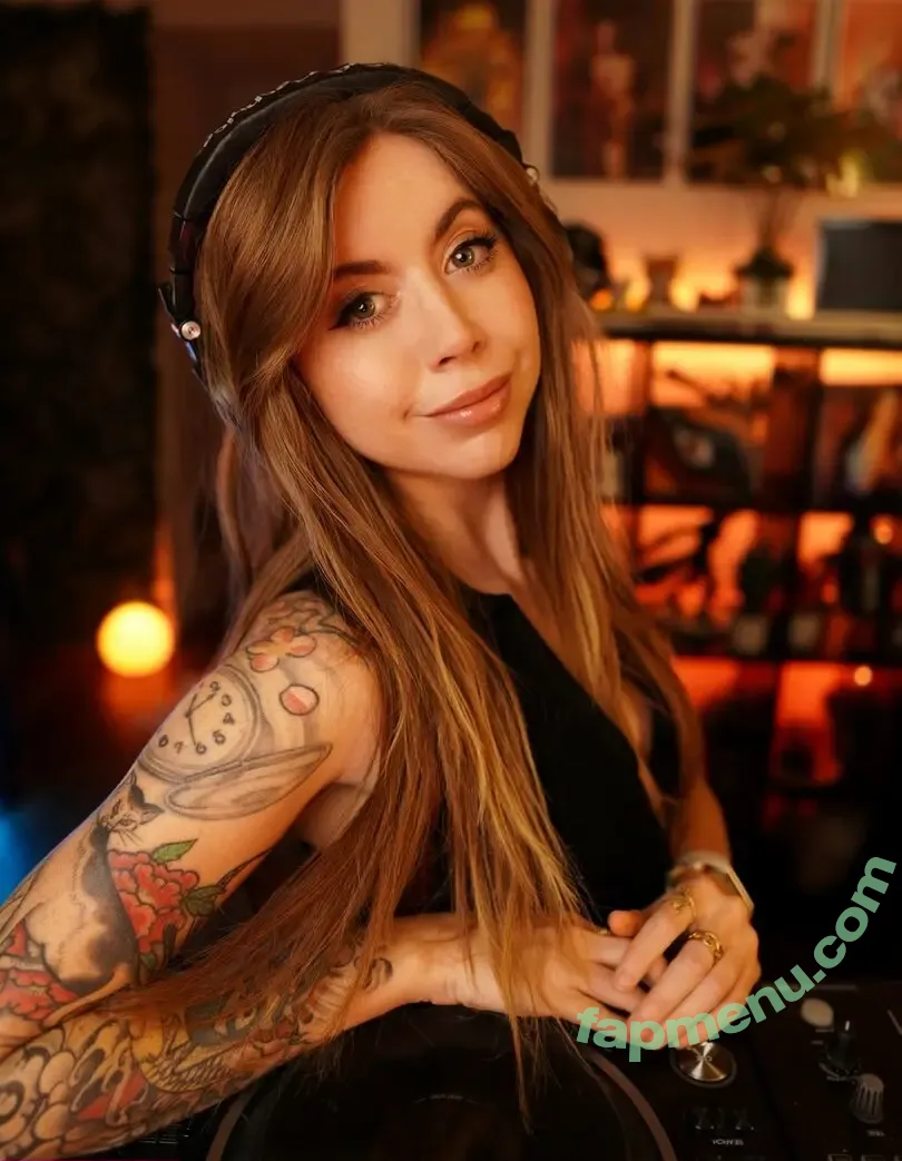 Nyybeats nude photo #0228 (Nyybeats)