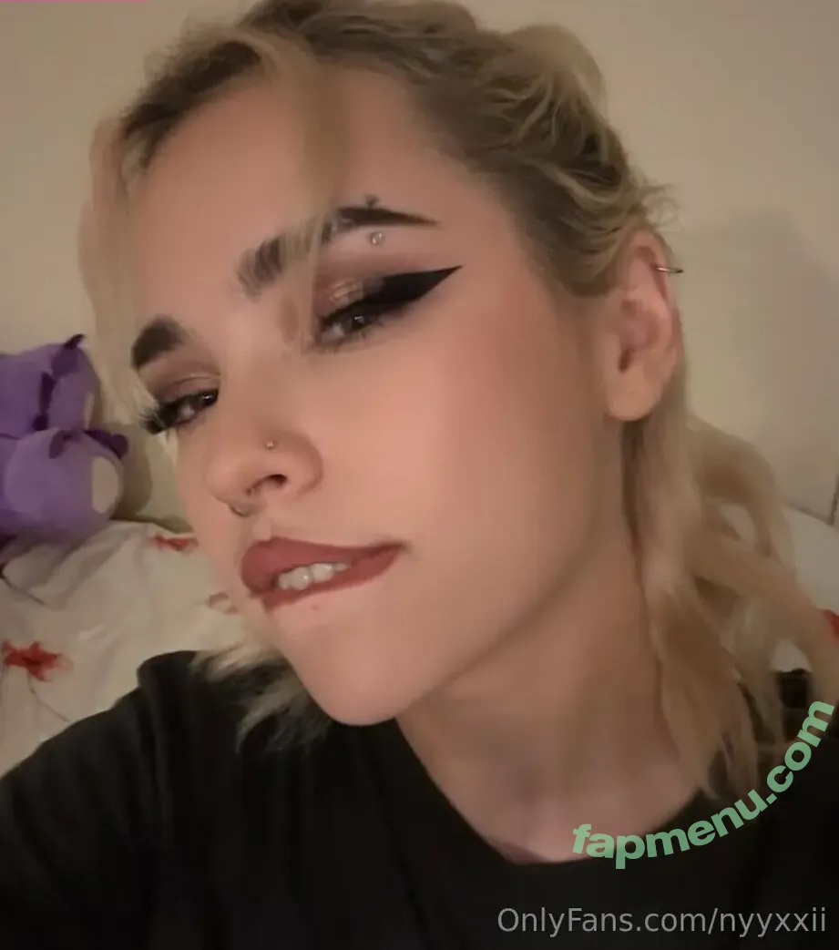NYYXXII nude photo #0012 (nyyxxii_)