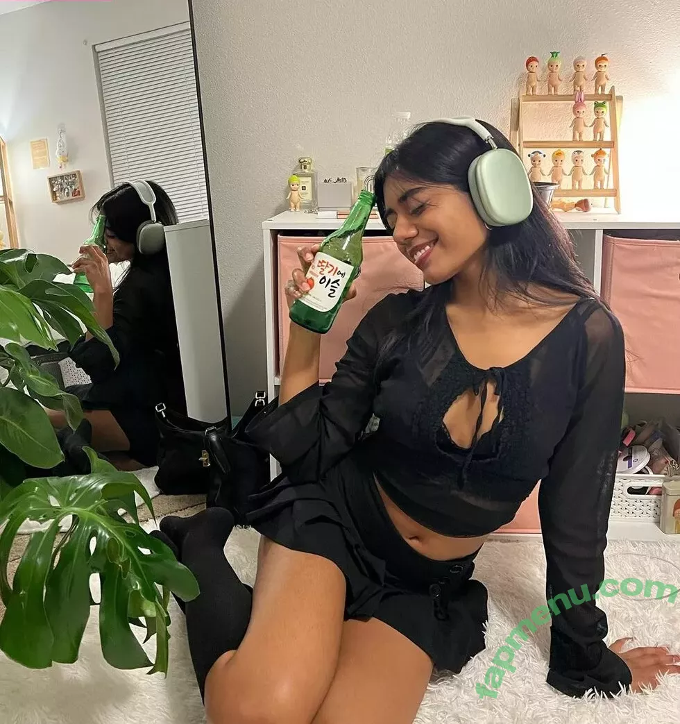 O6i2 nude photo #0010 (douxgf / fuitsnack)