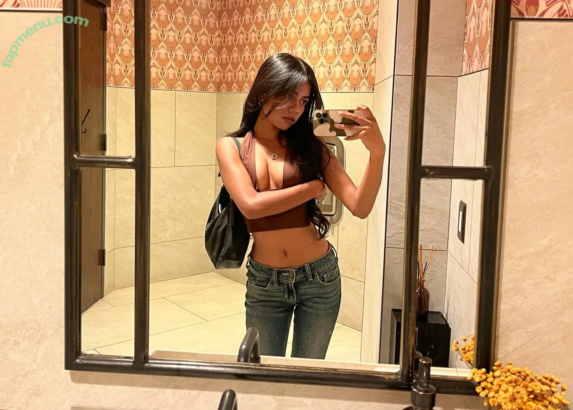 O6i2 nude photo #0057 (douxgf / fuitsnack)