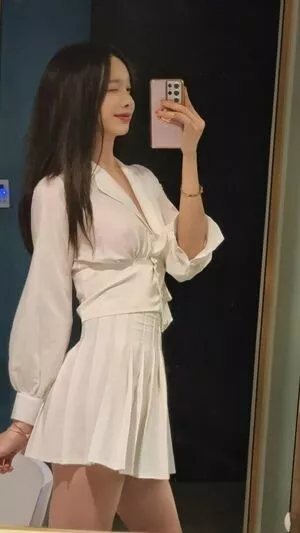 o9u2se3t1898vlb / seoyeojin13 nude photo #0079