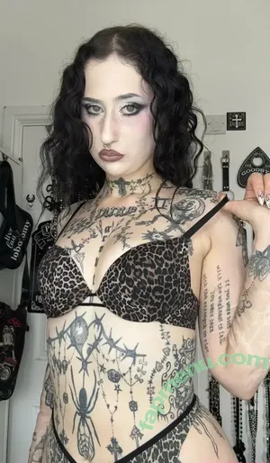 obedientslxt / Baby Girl Chlo / ch.l.0 / obedientxslut nude photo #0063