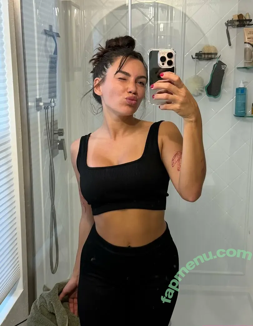 observinglala nude photo #0190 (observingllala)