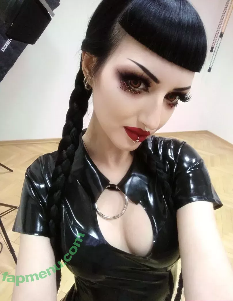 Obsidian Kerttu nude photo #0026 (Goth model / obsidiankerttu)