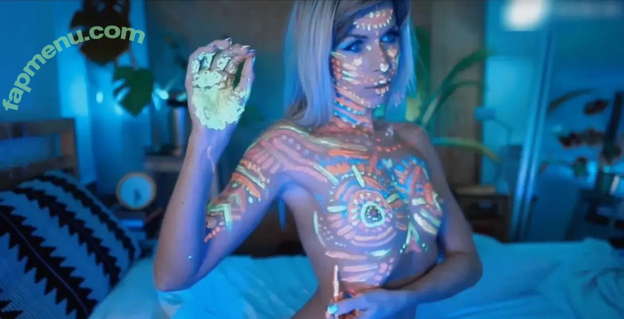 Ocicat nude photo #0565 (Jana Volkova / janamduggar)