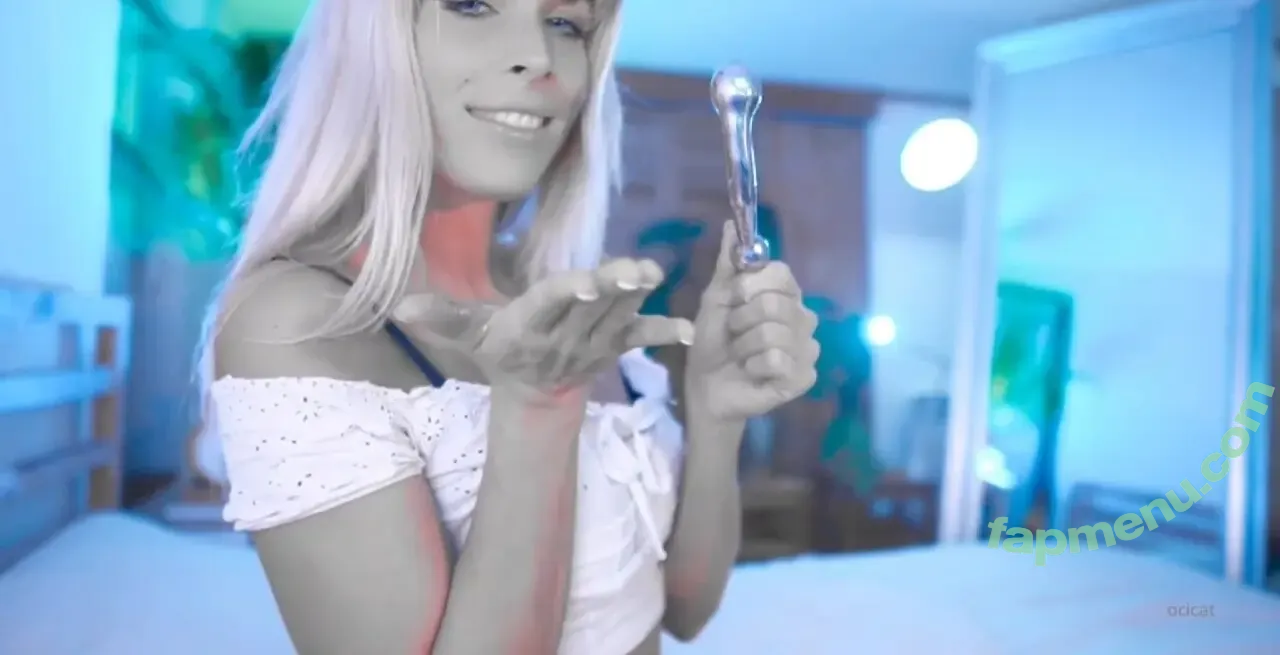 Ocicat nude photo #0594 (Jana Volkova / janamduggar)