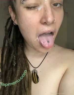 oco_xeic / weareoco nude photo #0058