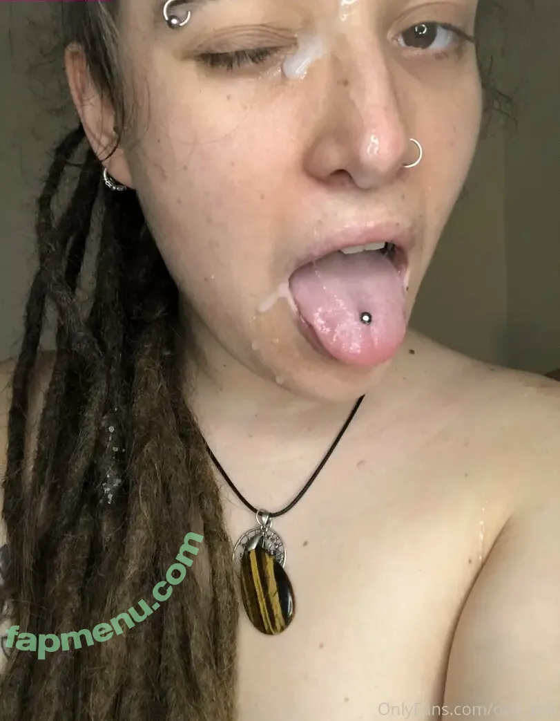 oco_xeic nude photo #0058 (weareoco)