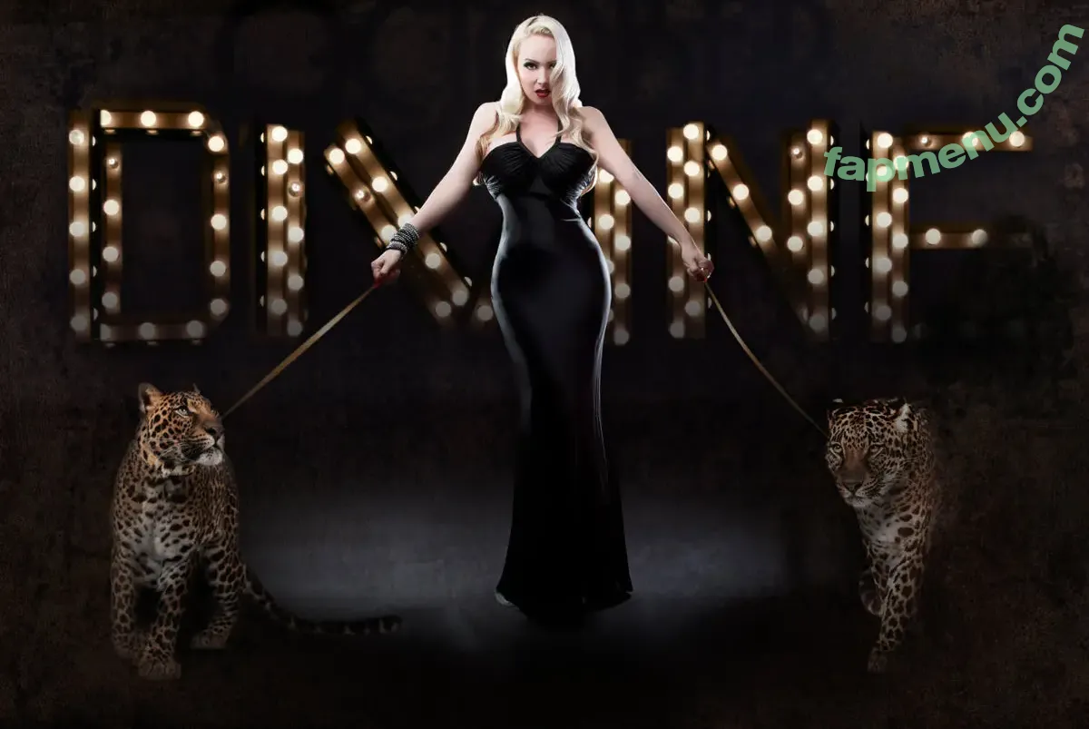 October Divine nude photo #0043 (octoberdivine / thepinupacademy)