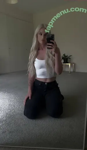 of.sexybvnny / white_bvnny nude photo #0012