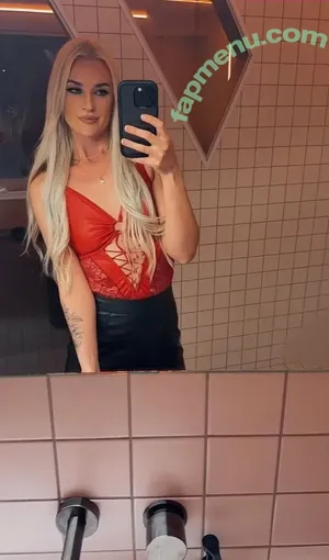 of.sexybvnny / white_bvnny nude photo #0017