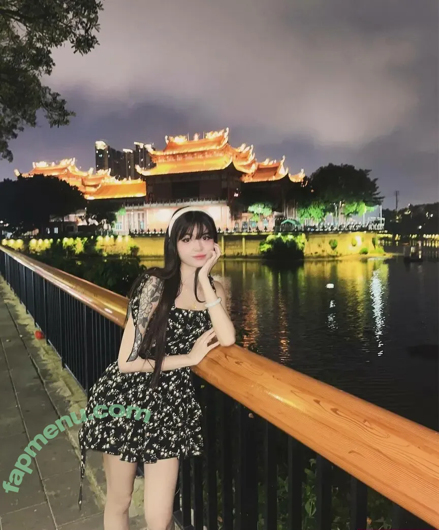 Offcbzs nude photo #0102 (anotherlainn / eeyesofheaven)