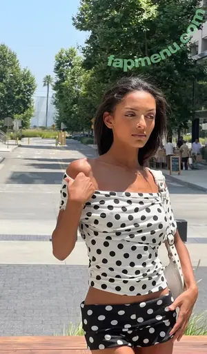 Official.Anaiis / React girl nude photo #0235