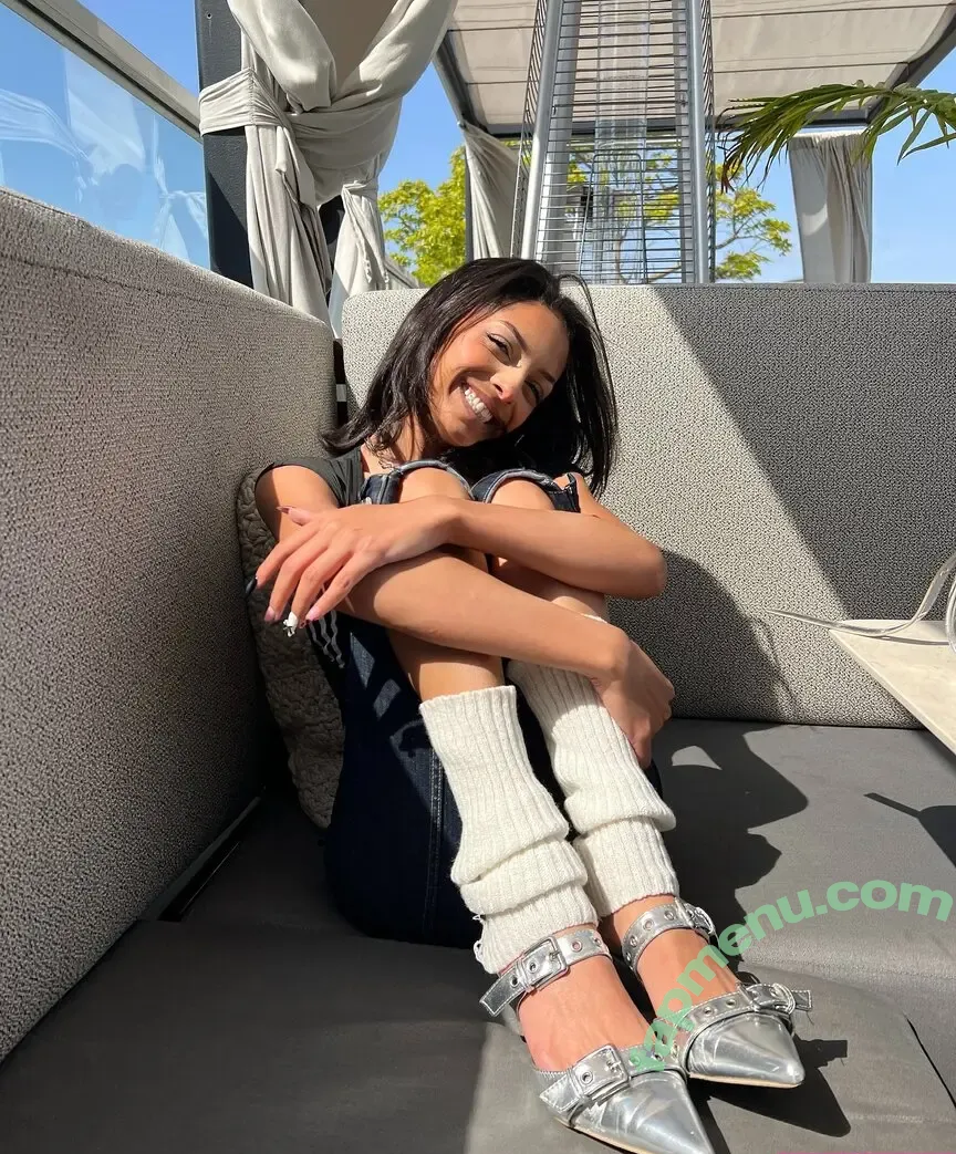 Official.Anaiis nude photo #0099 (React girl)