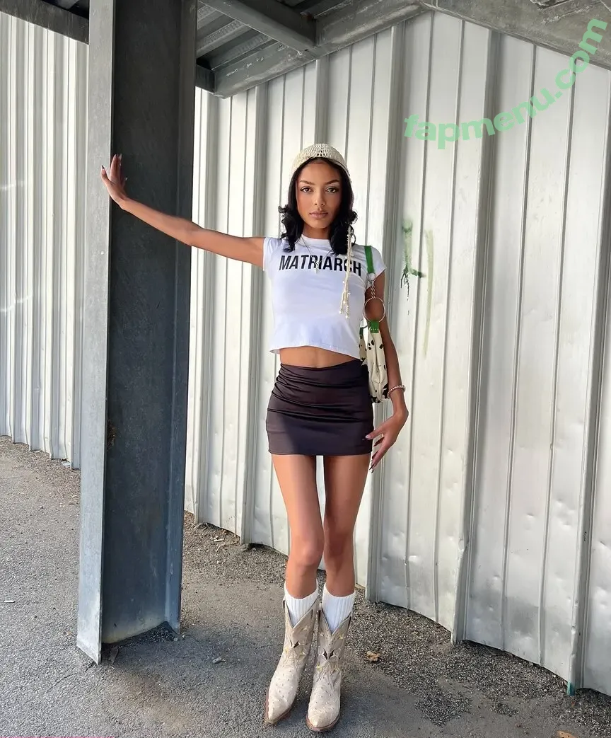 Official.Anaiis nude photo #0106 (React girl)