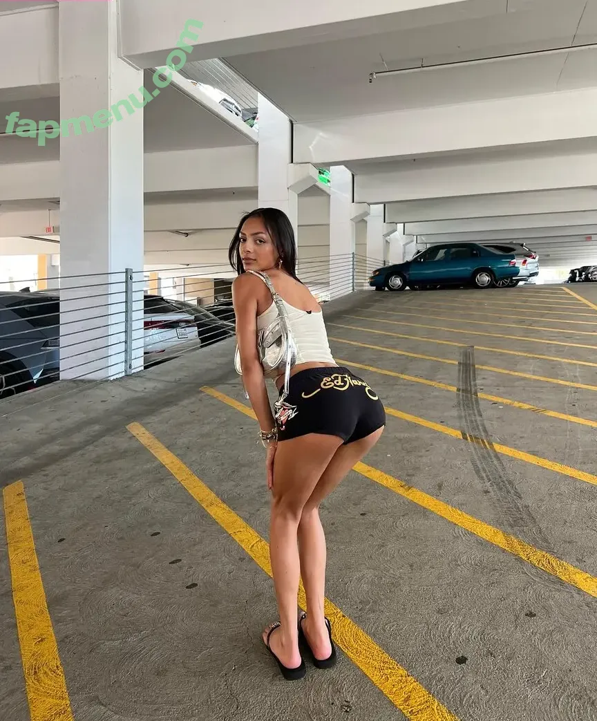 Official.Anaiis nude photo #0129 (React girl)