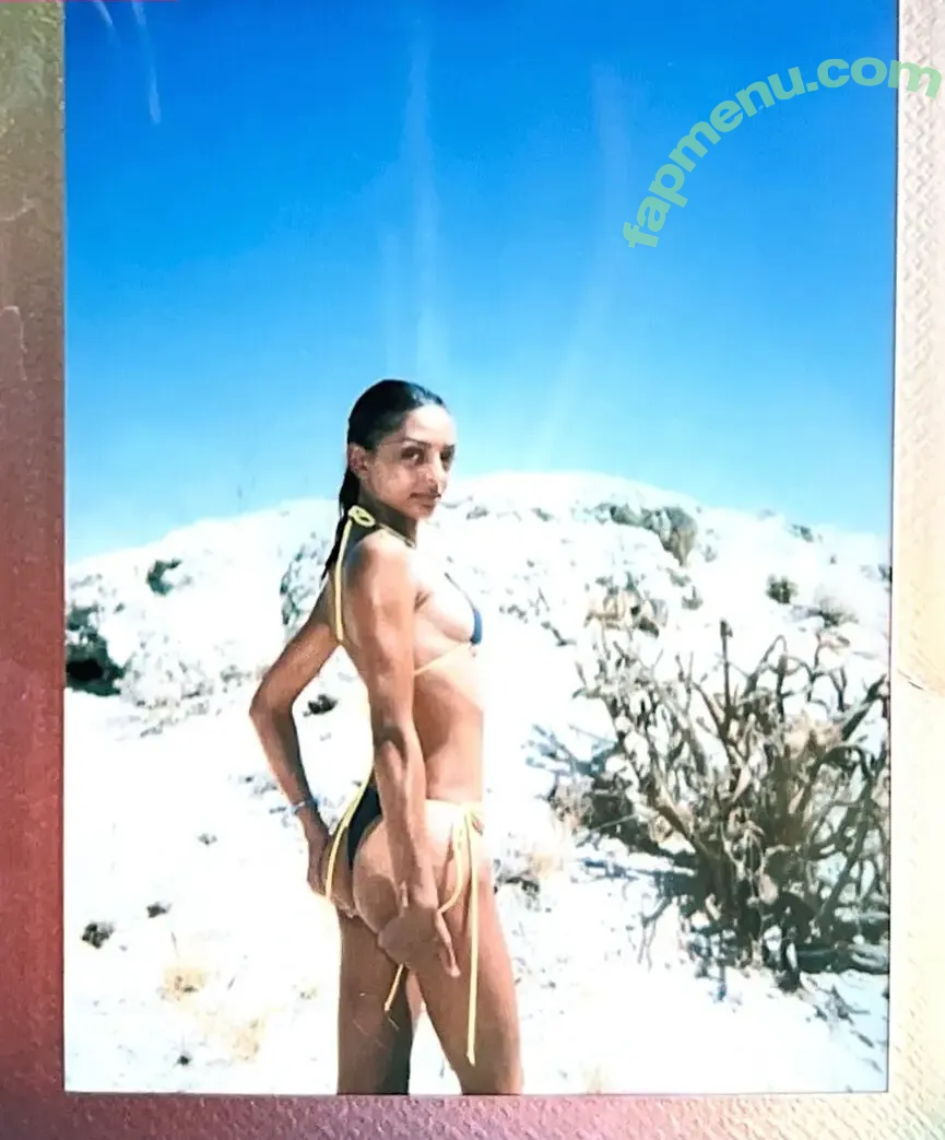 Official.Anaiis nude photo #0139 (React girl)