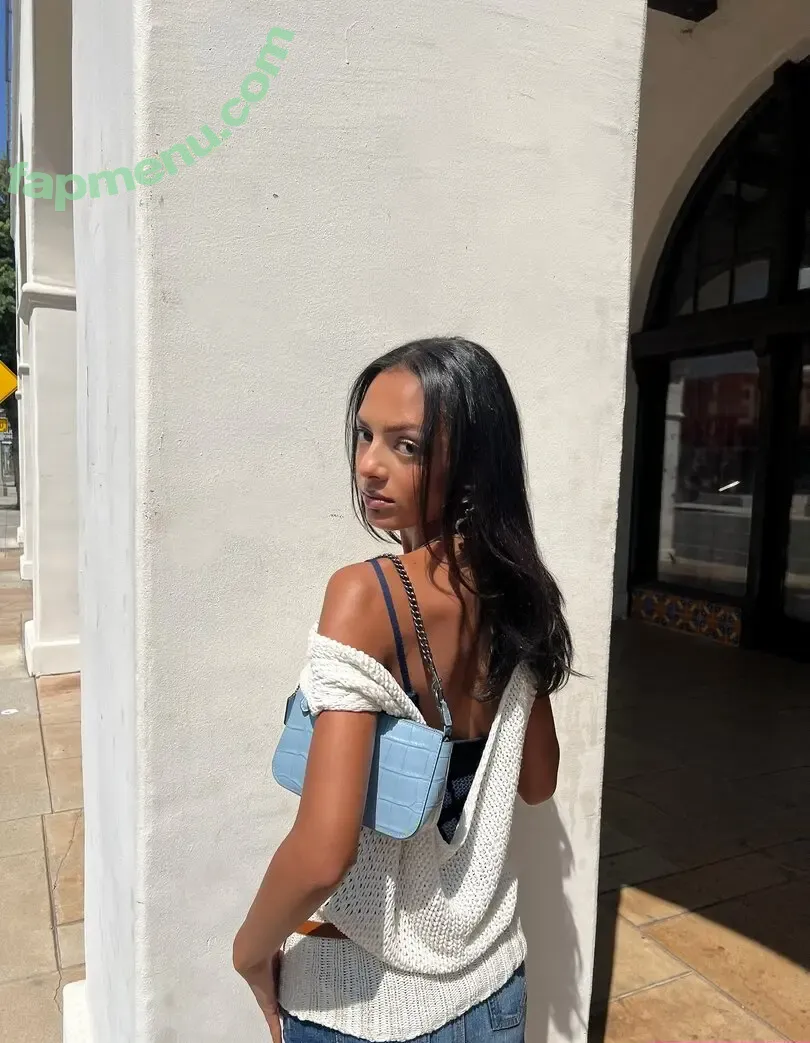 Official.Anaiis nude photo #0206 (React girl)