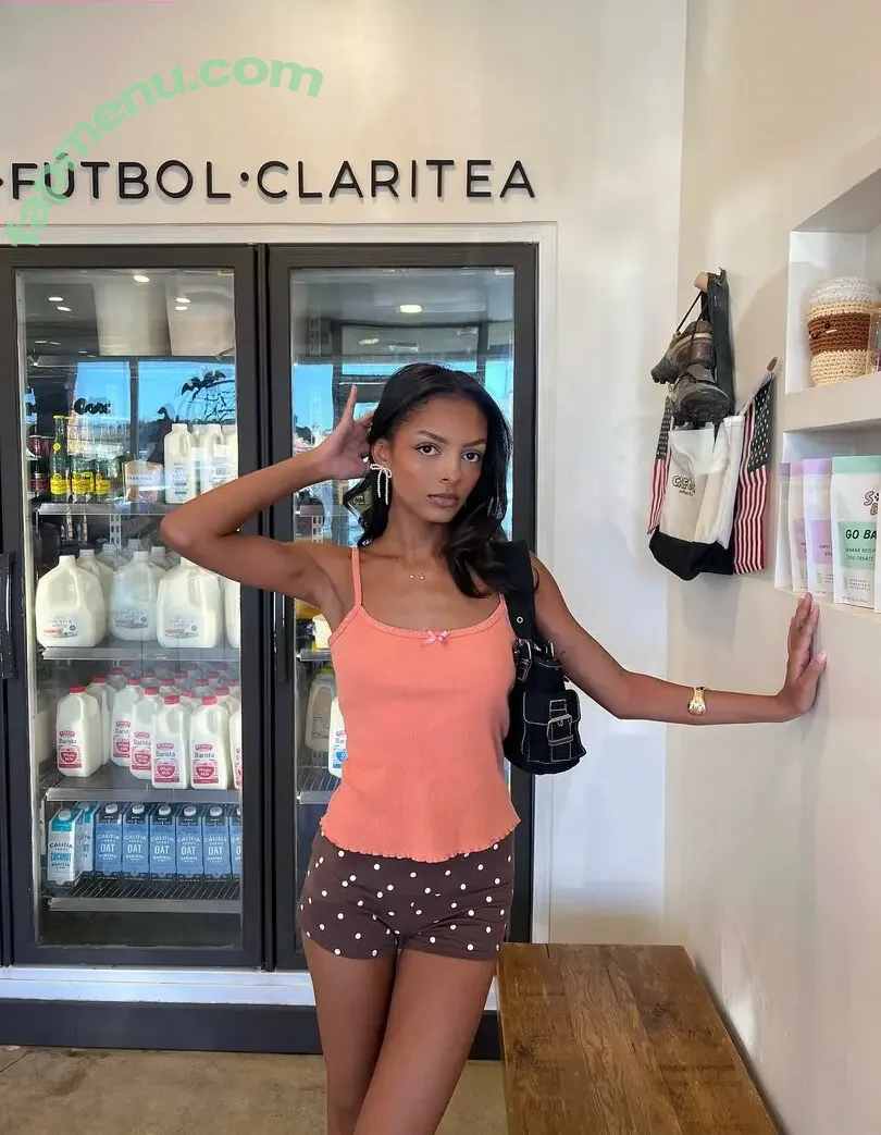 Official.Anaiis nude photo #0226 (React girl)