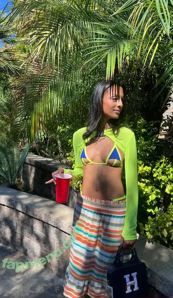 Official.Anaiis nude photo #0229 (React girl)