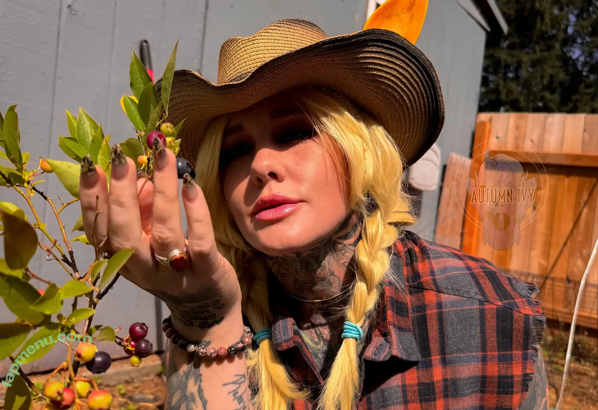 officialautumnivy nude photo #0050 (officialautumnivy)