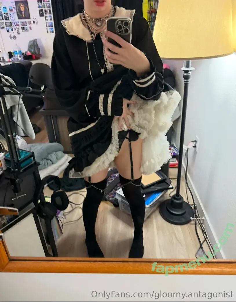officialdrearydrab nude photo #0021 (radskaterdog)