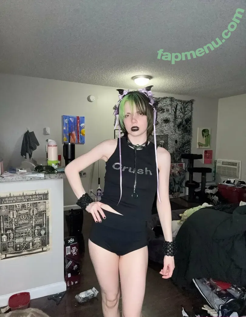 officialdrearydrab nude photo #0039 (radskaterdog)