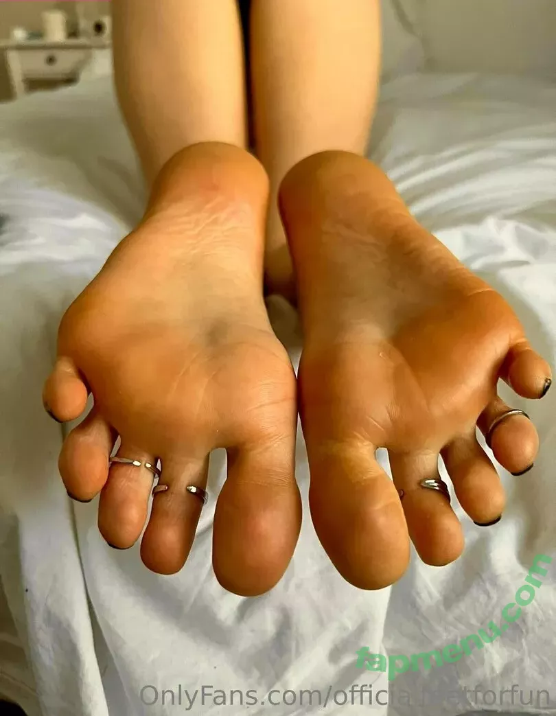 officialfeetforfun nude photo #0034 (officialeman__)