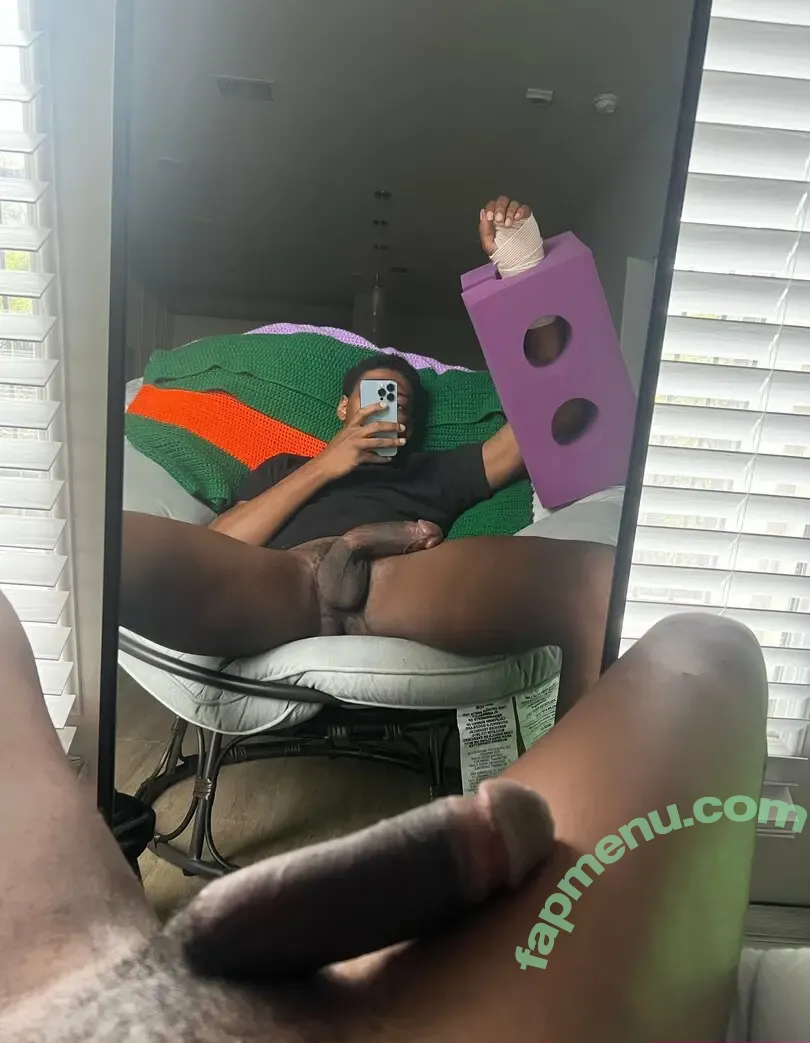 officialotwlilsixx nude photo #0061 (travels_with_lo)