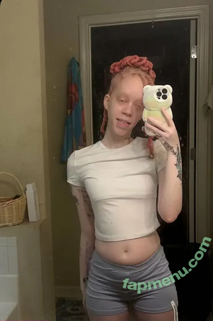 OfficialShayydee nude photo #0064 (Shayydee / Sushiegushiee / msushiegushie / msushiegushiee / officialxshayydee)