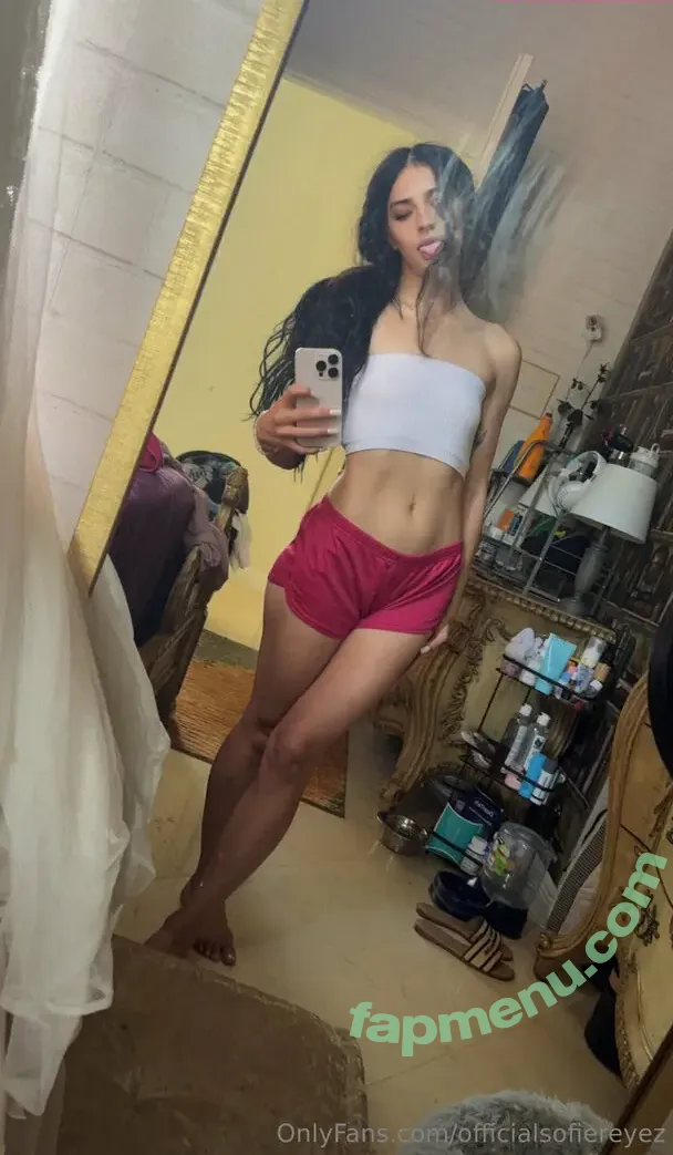 officialsofiereyez nude photo #0048 (theonlysofiereyez)