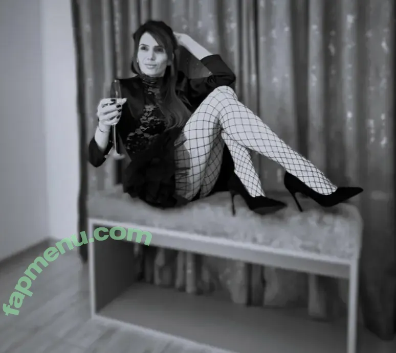 ofpromocentral nude photo #0320 (ofpromocentral)