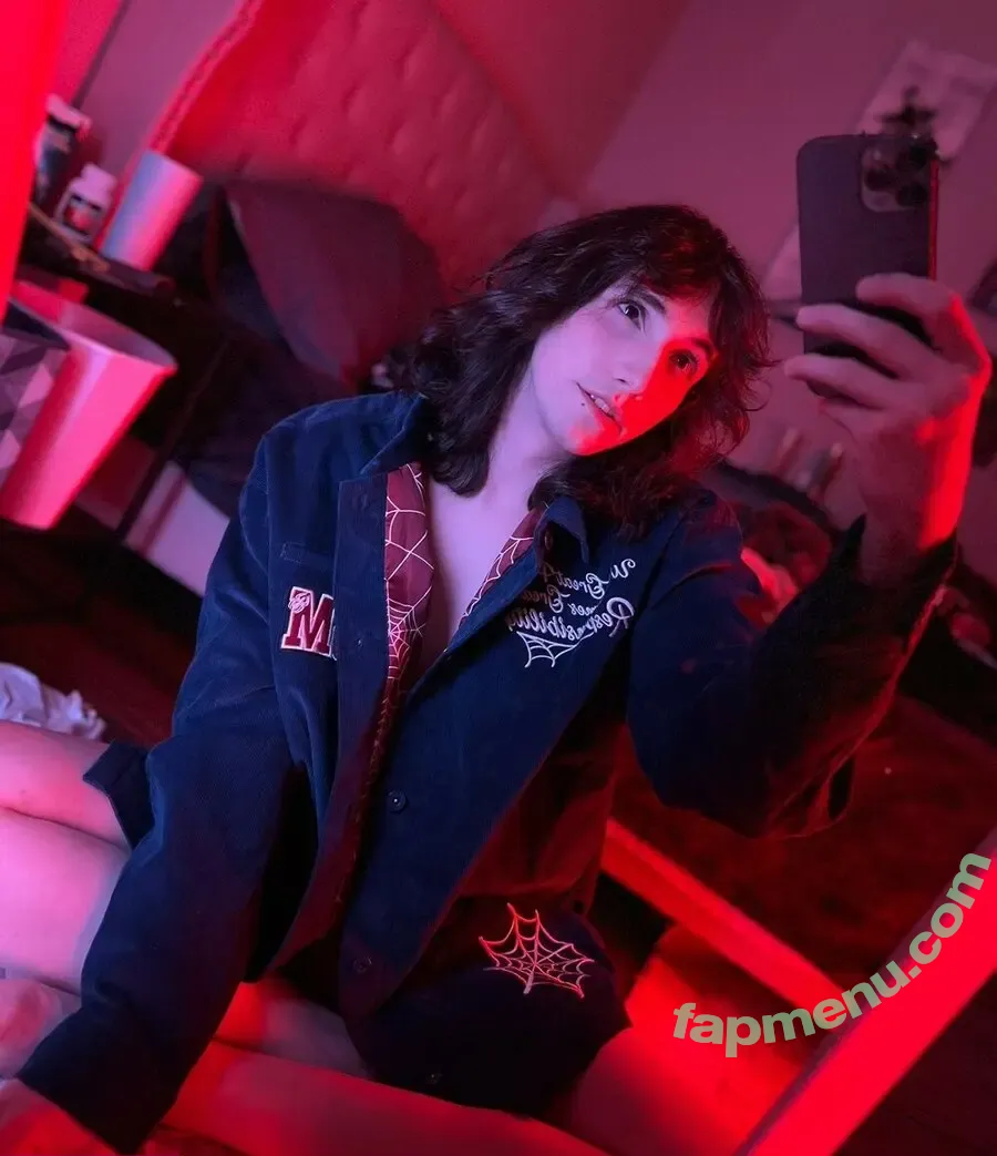 ogbeefstew nude photo #0320 (ogbeefstwo)