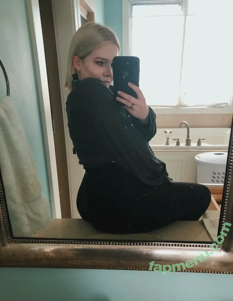 ohiohag nude photo #0035 (Hanna Modene / _vexedhag)