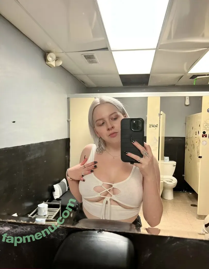 ohiohag nude photo #0038 (Hanna Modene / _vexedhag)
