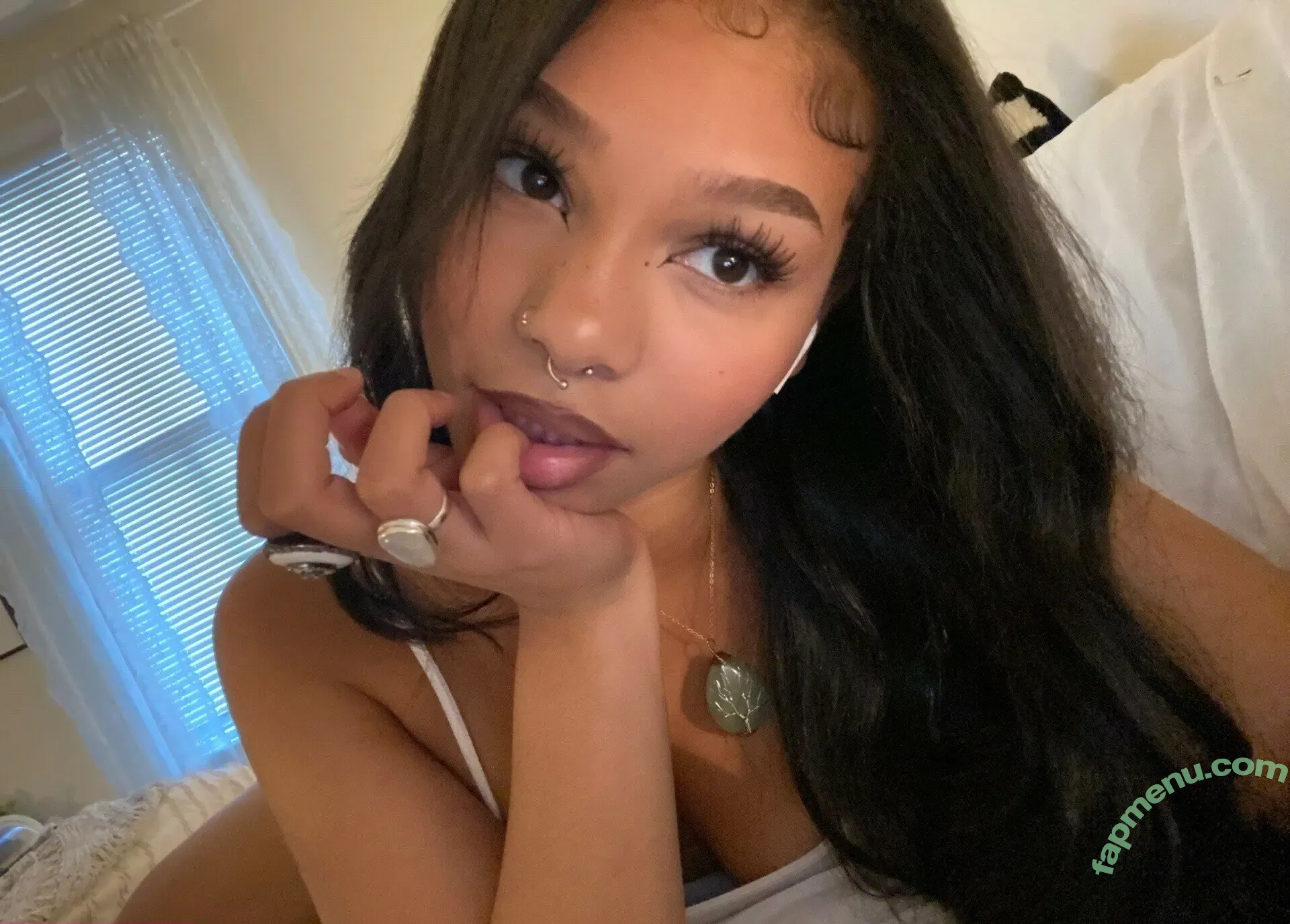 Oirpacid nude photo #0015 (selwrite)