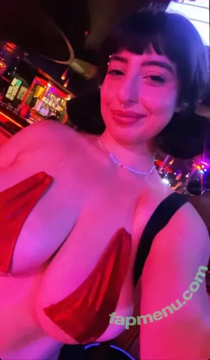 Okayfrogidiot / ightjulia / ightjulia2.0 nude photo #0034