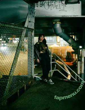 Okayfrogidiot / ightjulia / ightjulia2.0 nude photo #0036