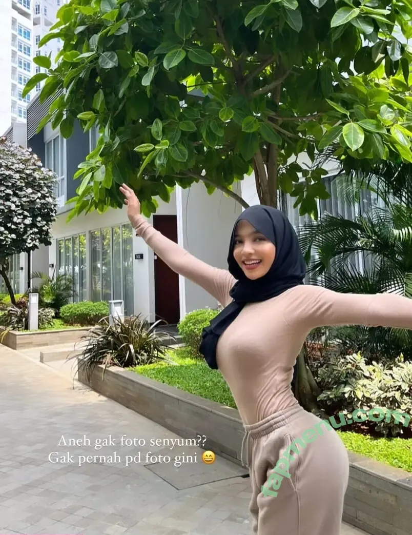 OklinFia nude photo #0042 (OklinFiaPutri)