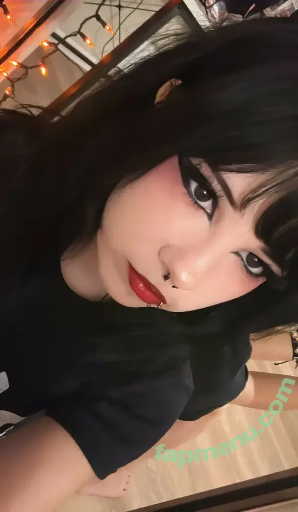 okneesuh nude photo #0022 (kneesuh / nisa)