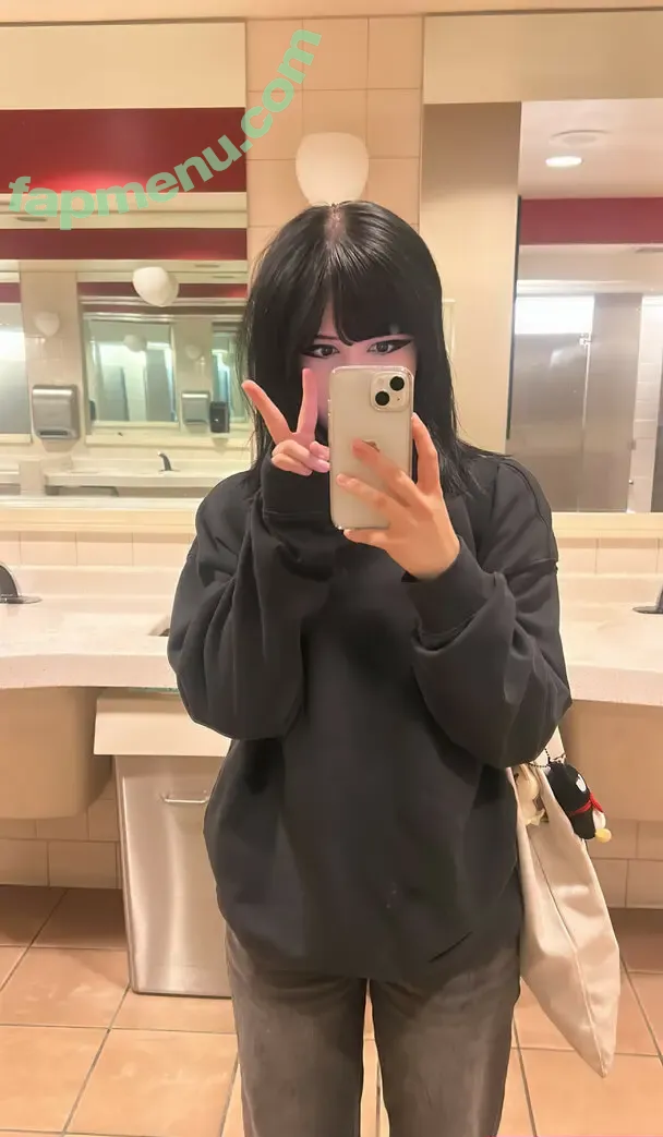 okneesuh nude photo #0030 (kneesuh / nisa)