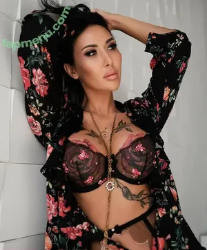 Oksana Mkhitaryan / oksanamkhitaryan nude photo #0016